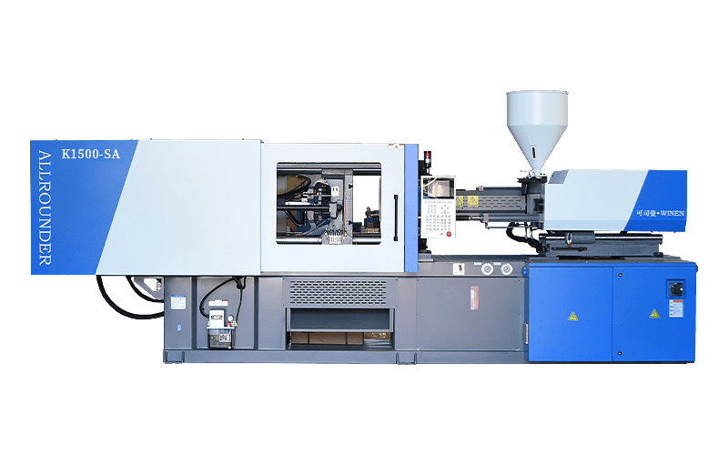 How does the oil-electric high-speed injection molding machine enhance the plastic molding process?